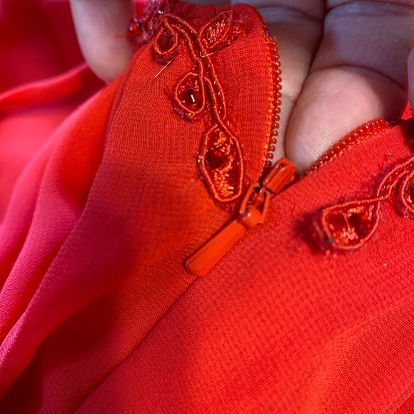 Beautiful Red Sweet 16 or Prom Dress - Picture 8 of 9